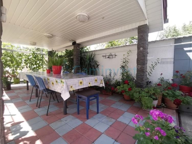 Casă cu 3 camere cu Canalizare în Cihei