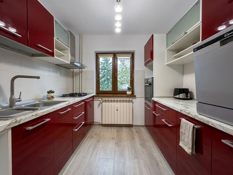 Apartament cu 2 camere decomandat, mobilat în Aviatorilor