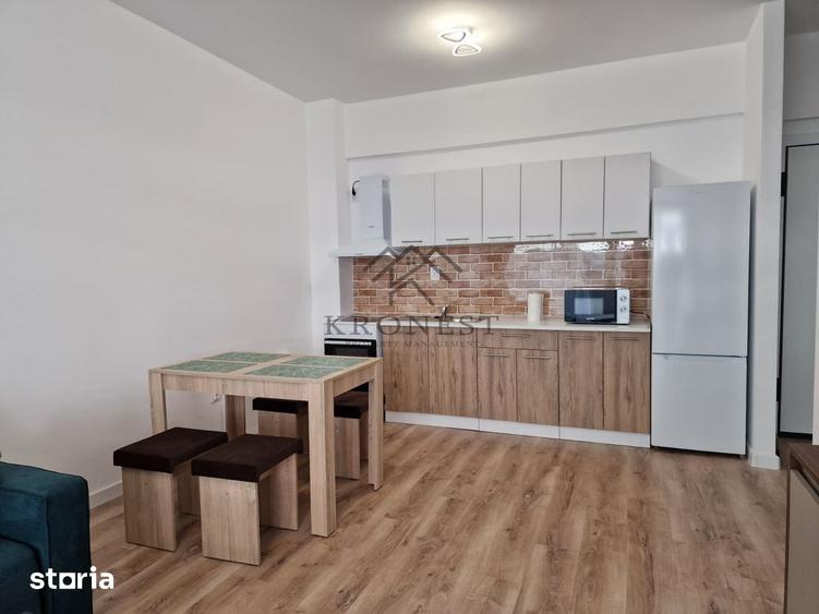 Apartament cu 3 camere, mobilat în Tractorul