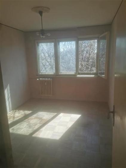 Apartament cu 3 camere decomandat în Alexandru Obregia