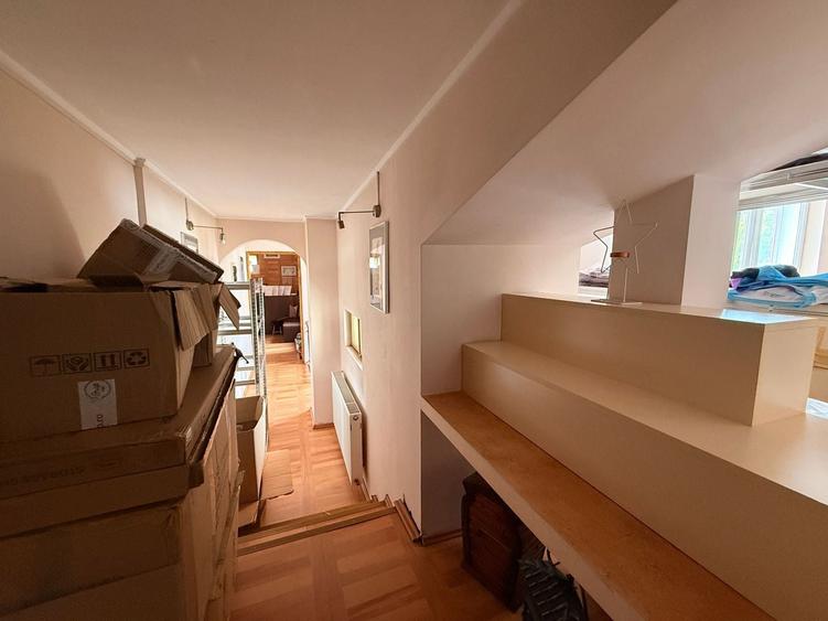 Casă individuală cu 31 camere cu Teren 1030 Mp în Calea Călărașilor