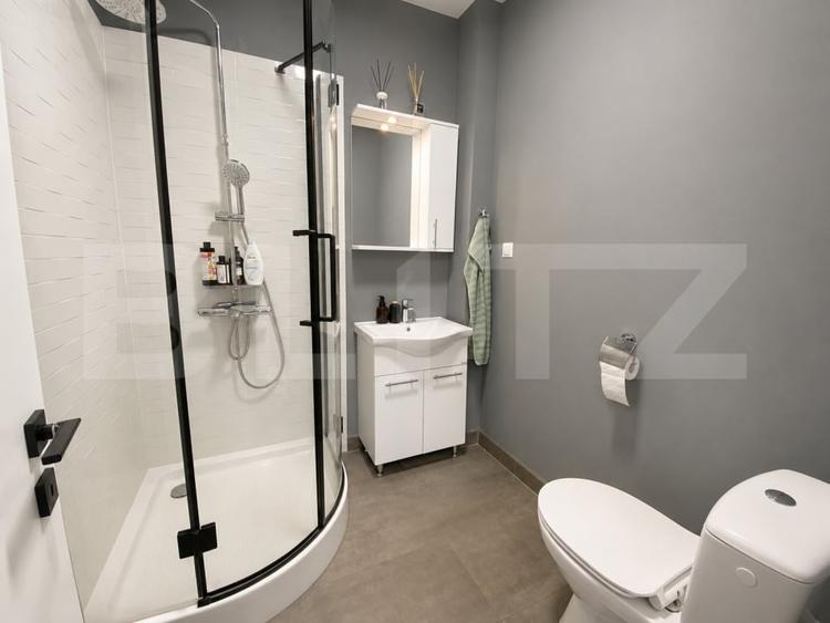 Apartament cu 3 camere semidecomandat, mobilat în Baciu