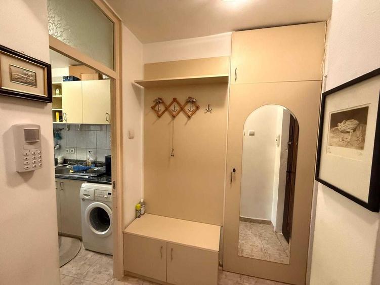 Garsonieră decomandată în Tineretului