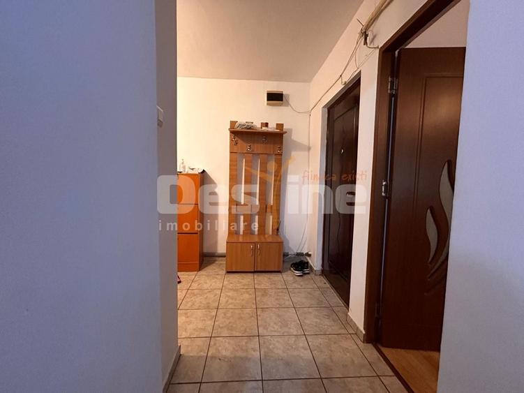 Apartament cu 2 camere decomandat, mobilat în Tomești