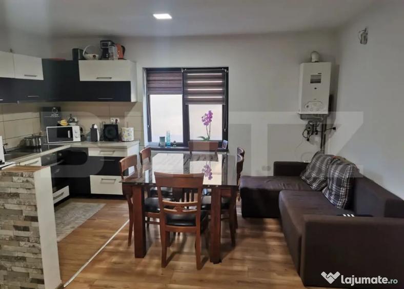 Casă cu 4 camere cu Teren 800 Mp în Pănet