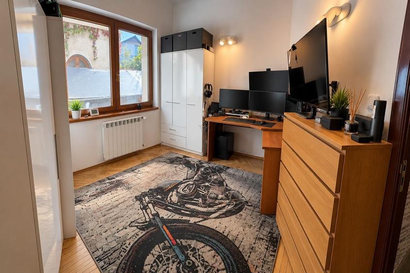 Casă cu 4 camere în Ultracentral