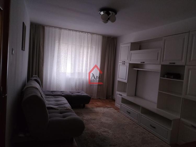 Apartament cu 2 camere decomandat, mobilat în Galata