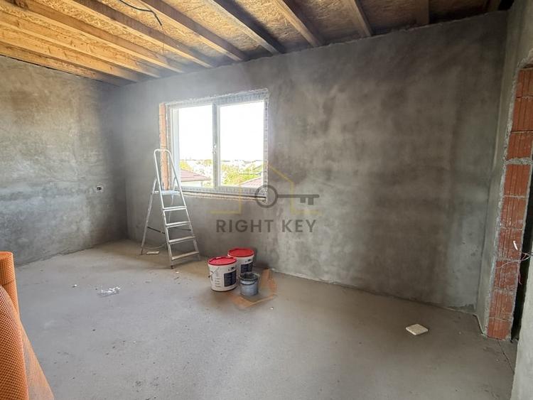 Casă individuală cu 5 camere cu Canalizare în Ciorogârla