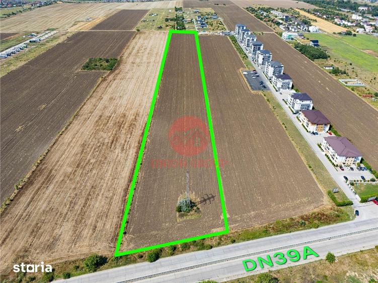 Teren de 17500 mp, în Central