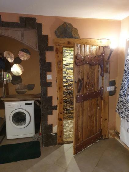 Casă cu 3 camere cu Teren 535 Mp în Central