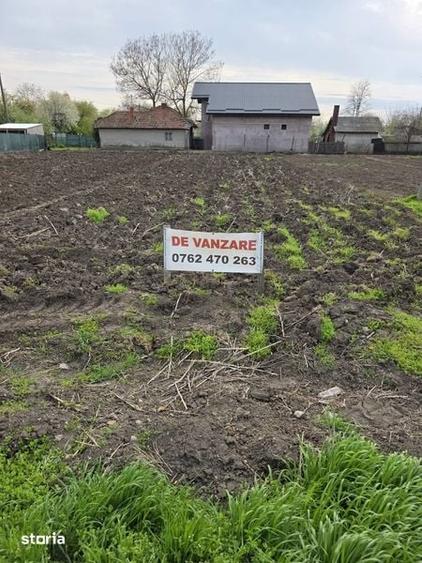 Teren de 500 mp, în Movilița