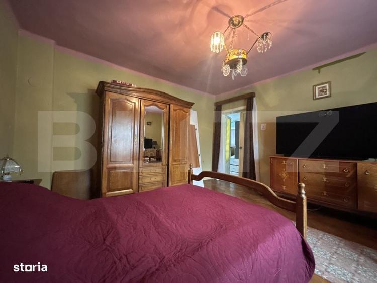 Casă cu 4 camere decomandat în Central