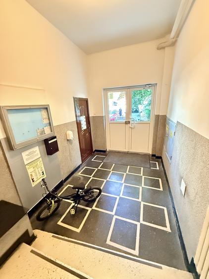 Apartament cu 2 camere semidecomandat în Grivița