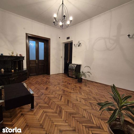 Apartament cu 3 camere în Ultracentral