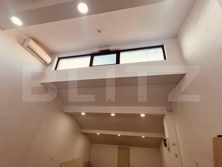 Spațiu comercial, de 240 mp, în Ultracentral