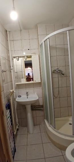 Apartament cu 4 camere decomandat în Eroii Revoluției