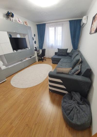 Apartament cu 2 camere decomandat în Hunedoara