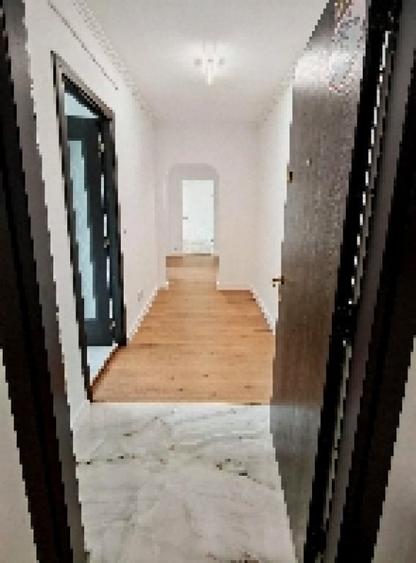 Apartament cu 4 camere decomandat în Decebal
