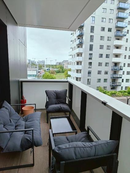 Apartament cu 3 camere decomandat, mobilat în Central
