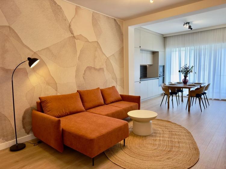 Apartament cu 2 camere semidecomandat, mobilat în Exterior Vest