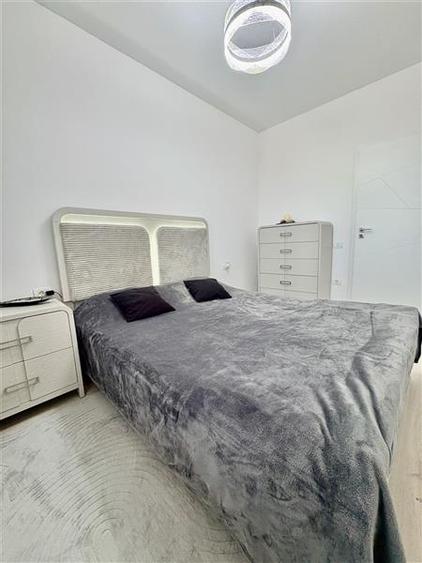 Apartament cu 2 camere decomandat, mobilat în Tomis Nord