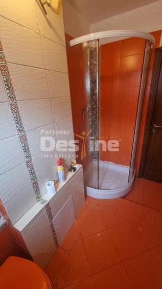 Apartament cu 2 camere semidecomandat în Dâmbovița