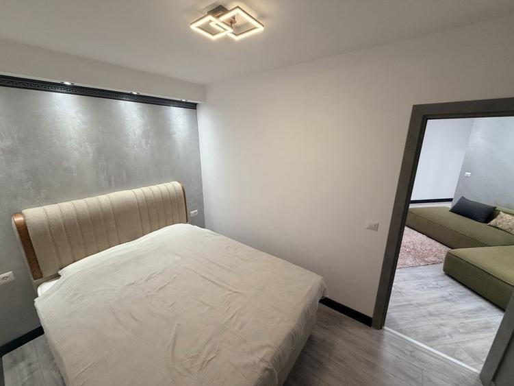 Apartament cu 3 camere decomandat în Ștefan cel Mare