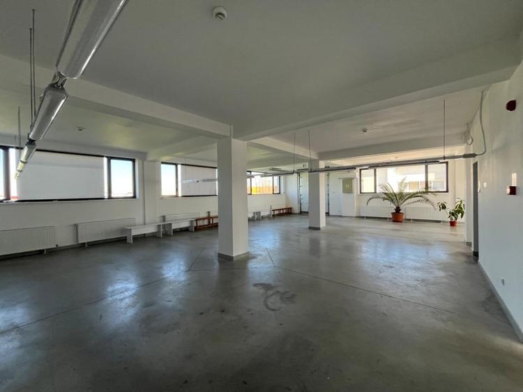 Spațiu comercial, de 650 mp, în Exterior Est