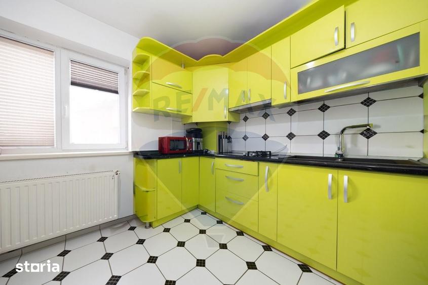Apartament cu 4 camere decomandat, mobilat în Sânpetru