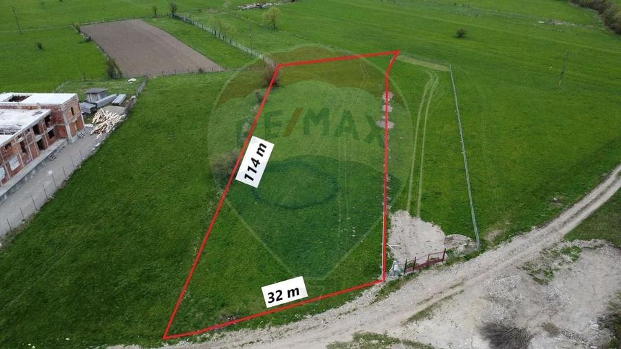 Teren agricol extravilan de 3157 mp, în Exterior Est