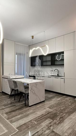 Apartament cu 2 camere semidecomandat, mobilat în Giroc