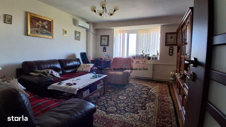 Apartament cu 4 camere decomandat în Octavian Goga