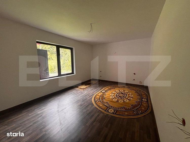 Casă cu 4 camere în Poiana Stampei