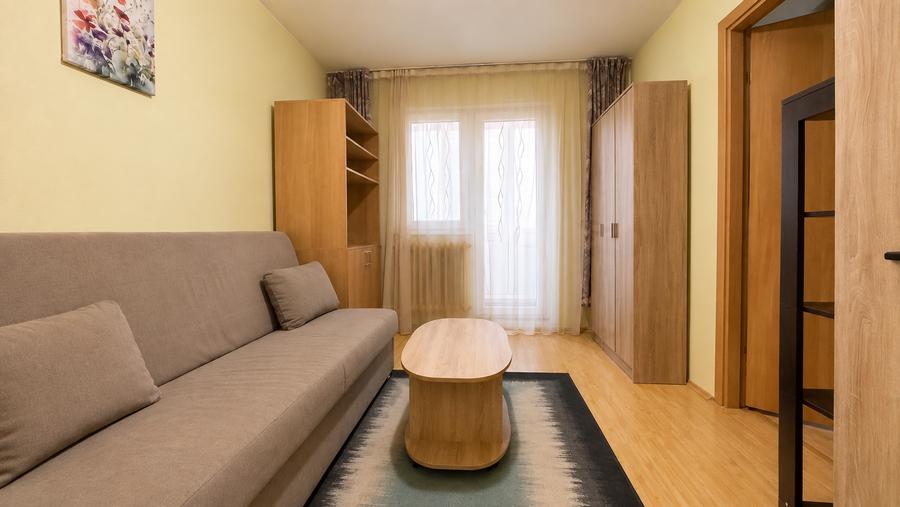 Apartament cu 2 camere semidecomandat în Girocului