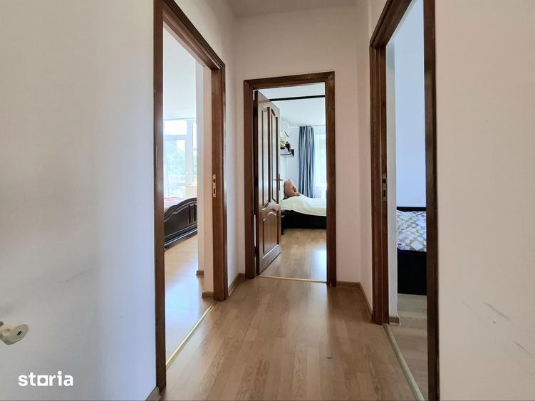 Apartament cu 4 camere în Titan