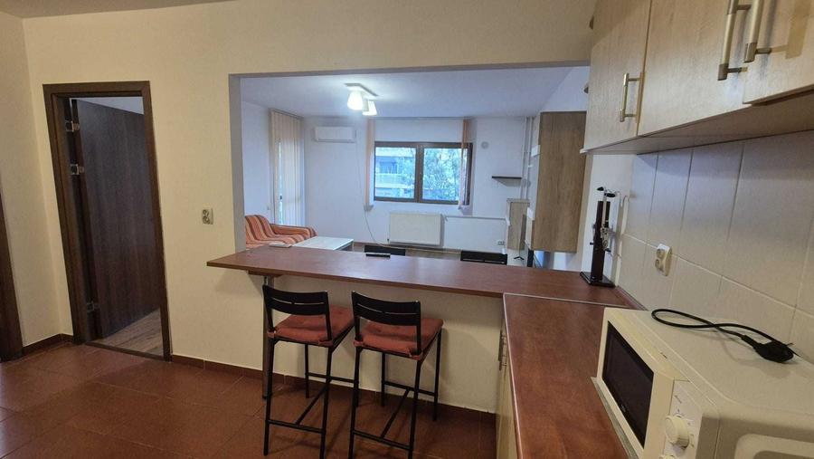 Apartament cu 2 camere decomandat în Colentina