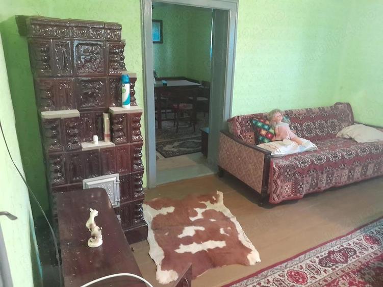 Casă cu 2 camere cu Teren 2880 Mp în Mișca