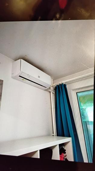 Apartament cu 3 camere semidecomandat în Titan