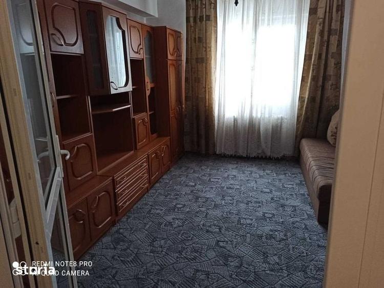 Garsonieră în Est