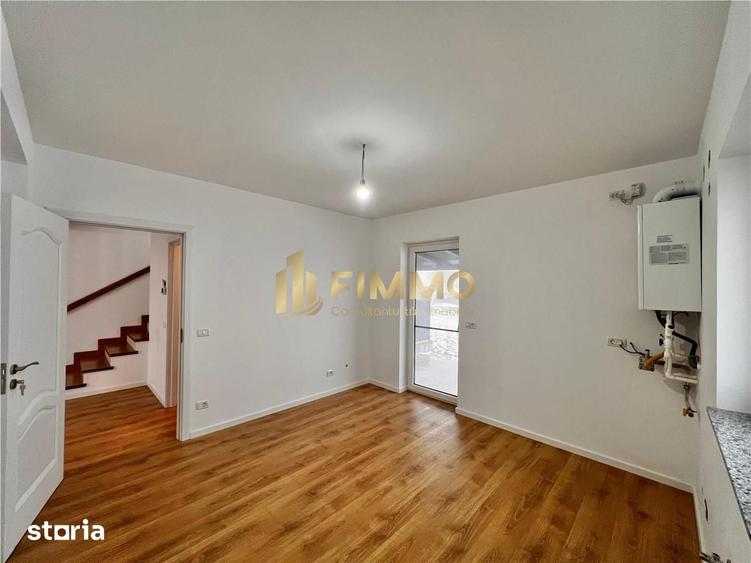 Casă cu 4 camere cu Teren 250 Mp în Ipotești