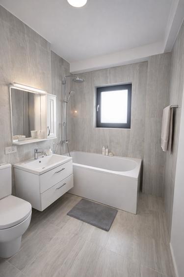 Apartament cu 3 camere decomandat în Tunari