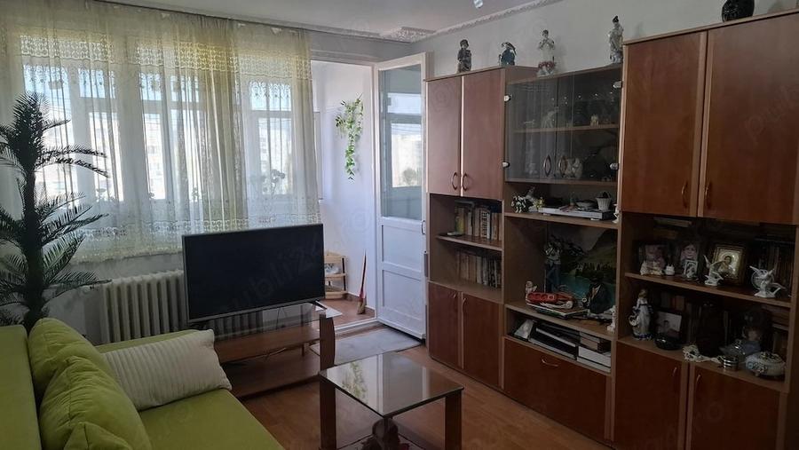 Apartament cu 2 camere decomandat în Drumul Taberei
