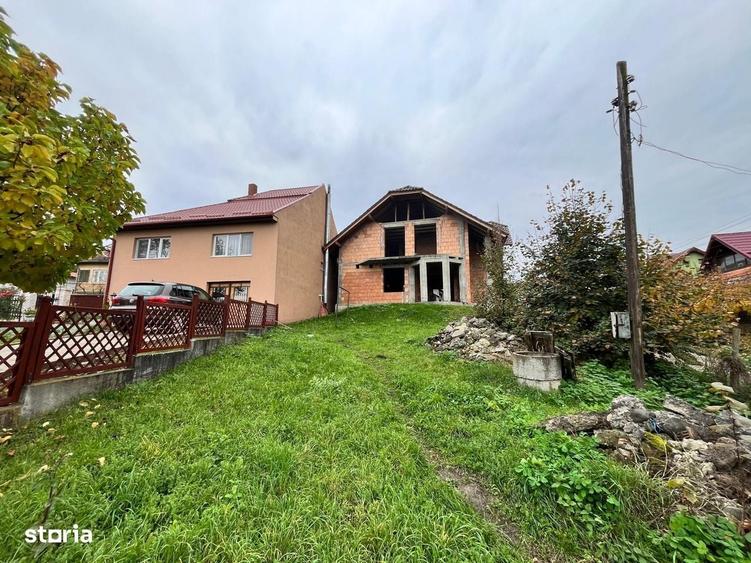 Casă cu 4 camere în Pănet