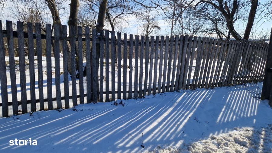 Teren de 2942 mp, în Valea Mare