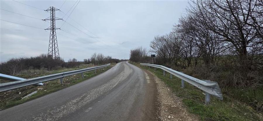 Teren agricol extravilan de 7900 mp, în Industrială