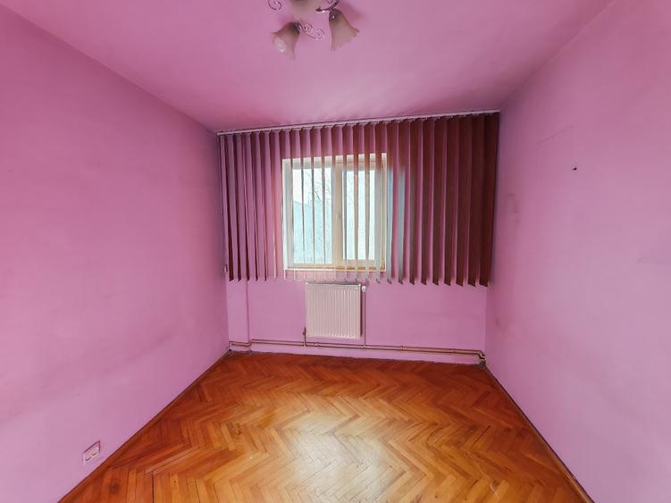 ​Apartament spațios 4 camere + Boxă în CF + Garaj sub bloc | Zona Cetății - Circ - 8
