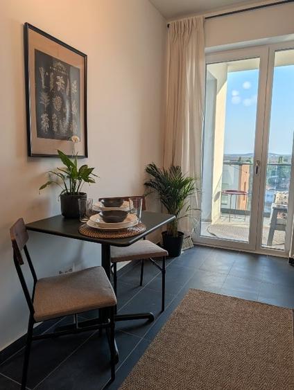 Apartament cu 2 camere semidecomandat, mobilat în Berceni