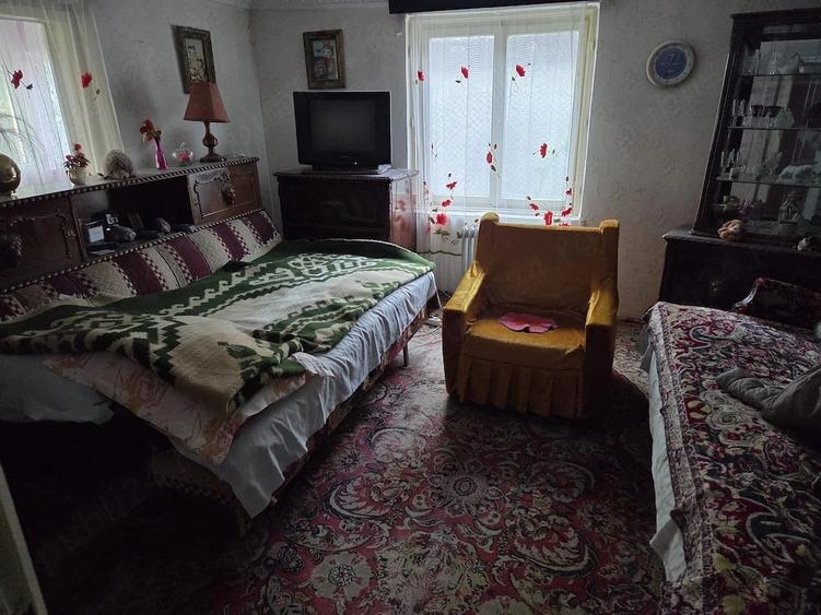 Casă cu Teren 1060 Mp în Moșteni