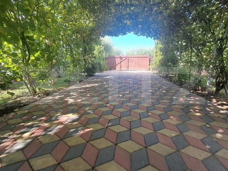 Casă individuală cu 3 camere cu Teren 1050 Mp în Dumbrăvioara