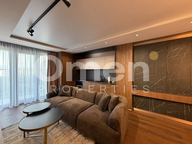 Apartament cu 3 camere semidecomandat, mobilat în Ultracentral